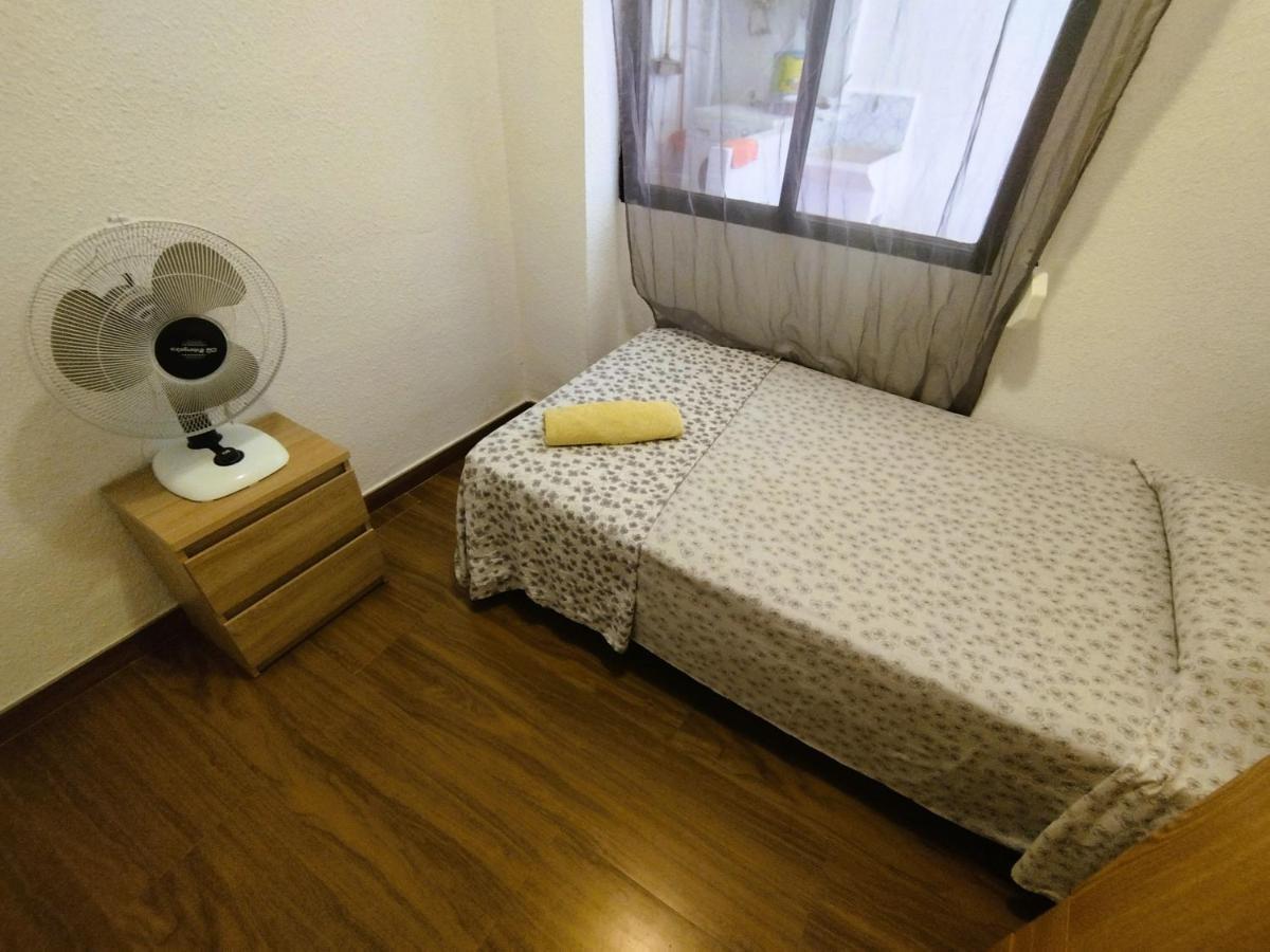 Sunny Flat With Huge Terrace! Close Downtown! Alicante Exterior photo